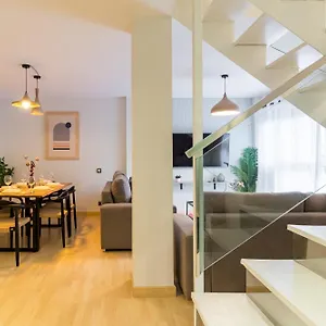  Apartamento Duplex Reformado Centro